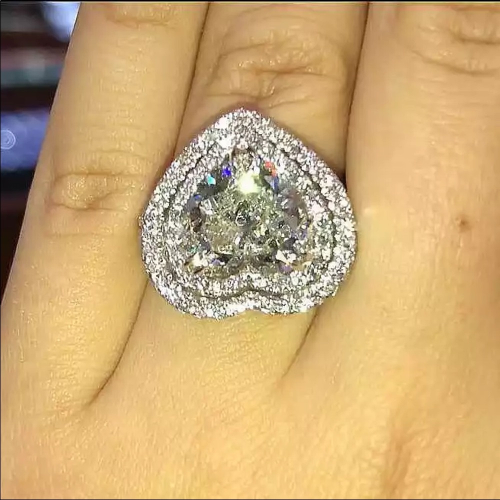 New Women’s 925 Silver Big Heart Diamond engagement Ring - Picture 2 of 6